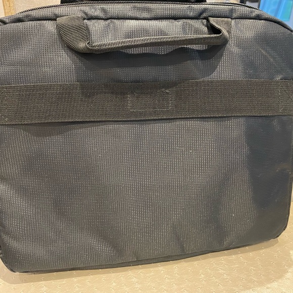 Wenger Swiss army laptop bag - Picture 2 of 4